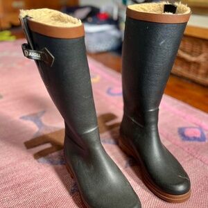 Aigle fleece lined snow boots